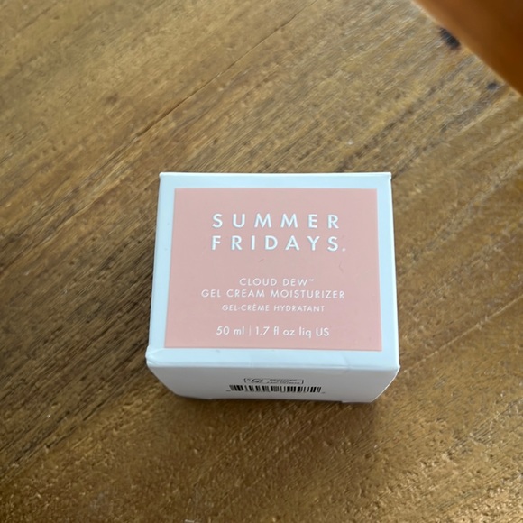 Summer Fridays Skincare Summer Fridays Cloud Dew Gel Cream Moisturizer Poshmark
